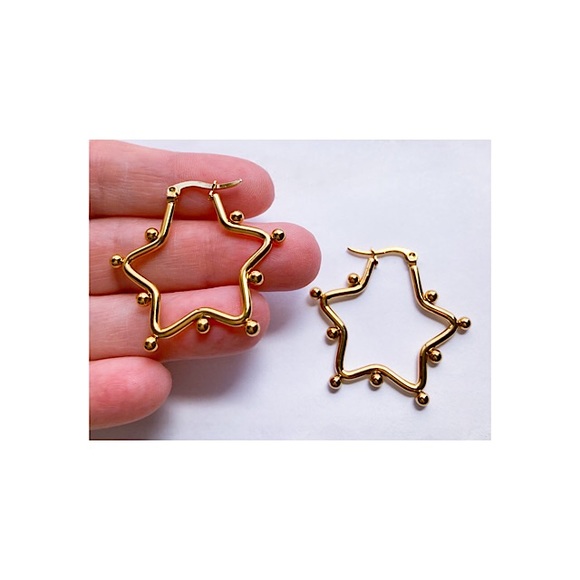 Women Pierced Star Shape Hoop Earrings 33mm Stainless Steel Gold Tone NWOT - Picture 2 of 2